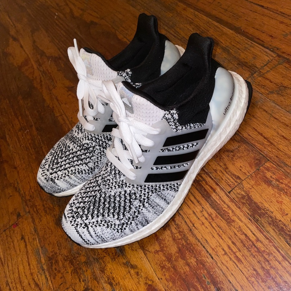 Adidas Ultraboost Black & White 1.0 dna